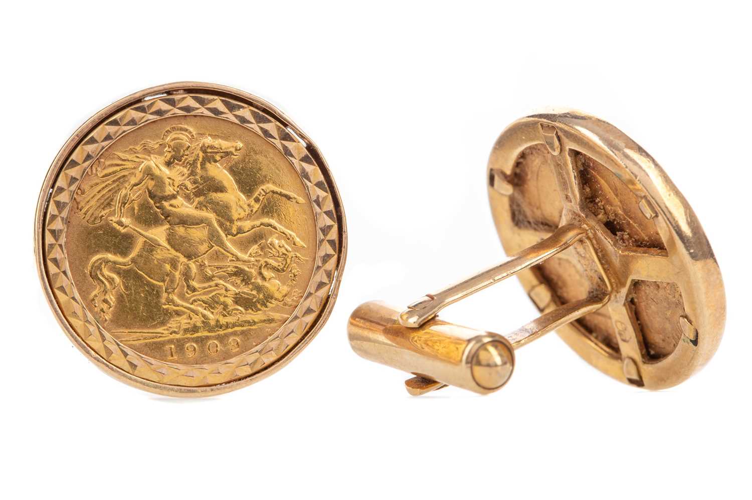 Lot 46 - PAIR OF EDWARD VII GOLD HALF SOVEREIGN CUFFLINKS