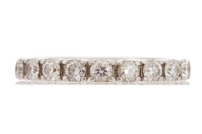 Lot 436 - DIAMOND NINE STONE RING