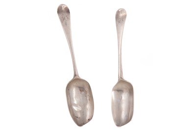 Lot 84 - PAIR OF GEORGE III SILVER TABLE SPOONS
