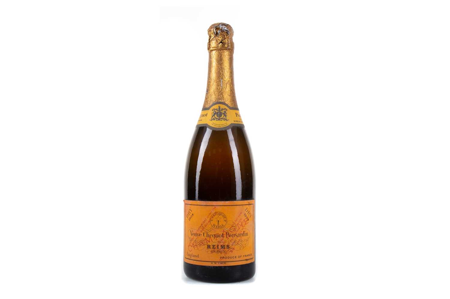 Lot 46 - VEUVE CLICQUOT PONSADARIN 1934 VINTAGE BRUT CHAMPANGE