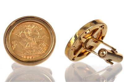 Lot 53 - PAIR OF GEORGE V GOLD HALF SOVEREIGN CUFFLINKS