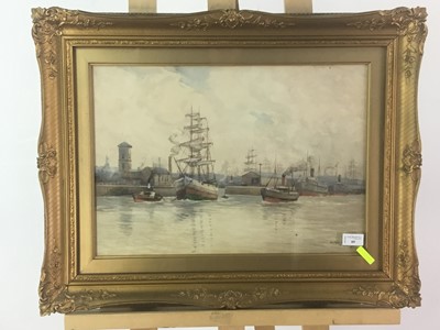 Lot 89 - THE CLYDE AT QUEENS DOCK, D MARTIN