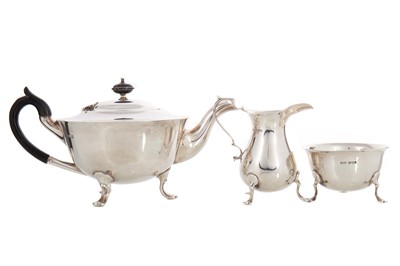 Lot 89 - GEORGE V SILVER THREE PIECE BACHELOR'S TEA SERVICE