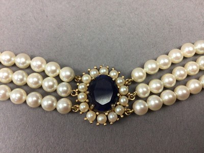 Lot 284 - A PEARL NECKLACE AND OTHER JEWELLERY