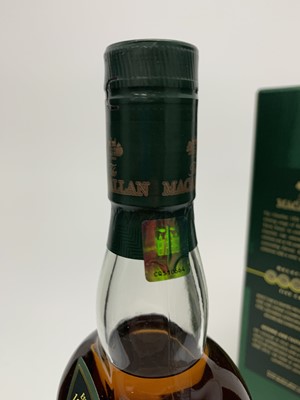 Lot 242 - MACALLAN SELECT OAK 1L