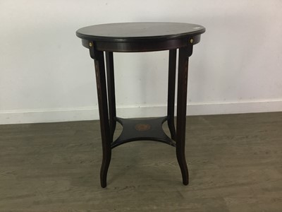 Lot 259 - A MAHOGANY CIRCULAR OCCASIONAL TABLE