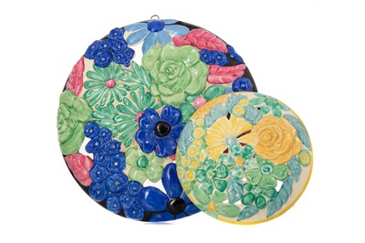 Lot 428 - CLARICE CLIFF (BRITISH, 1899-1972) FOR NEWPORT POTTERY, BIZARRE WALL PLAQUE