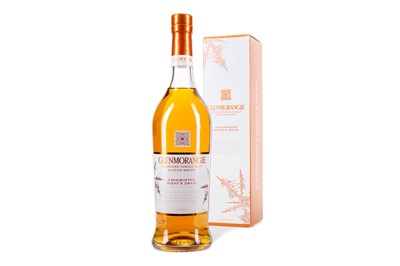 Lot 432 - GLENMORANGIE 'A MIDWINTER NIGHT'S DRAM' 1ST EDITION