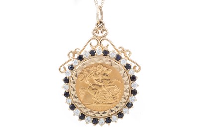 Lot 5 - ELIZABETH II GOLD HALF SOVEREIGN PENDANT