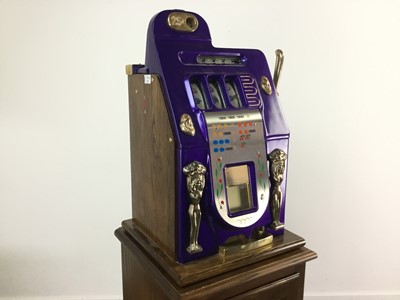 Lot 120 - MILLS NOVELTY CO USA, VINTAGE SLOT MACHINE/'ONE ARMED BANDIT'