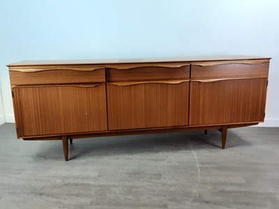 Lot 419 - A MID CENTURY TEAK SIDEBOARD