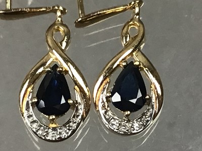 Lot 460 - TWO PAIRS OF GOLD EARRINGS