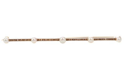 Lot 518 - PEARL AND DIAMOND BAR BROOCH