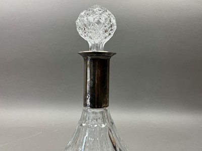 Lot 484 - A SHIP'S STYLE DECANTER AND OTHER ITEMS