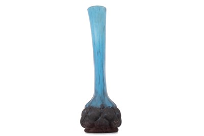 Lot 478 - VERRERIES D'ART LORRAIN FOR DAUM, ART NOUVEAU GLASS VASE