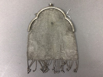 Lot 7 - GROUP OF VINTAGE LADYS PURSES