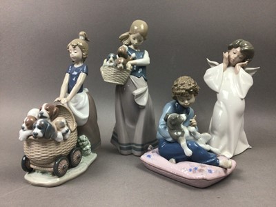 Lot 17 - SEVEN LLADRO FIGURES