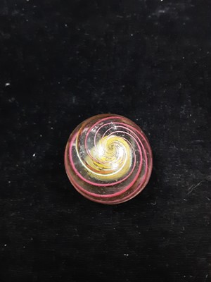Lot 68 - GROUP OF VINTAGE MARBLES