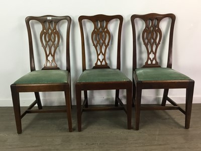 Lot 89 - SET OF SIX MAHOGANY DINING CHAIRS