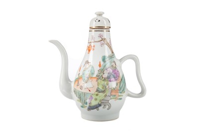 Lot 1117 - CHINESE FAMILLE ROSE TEAPOT
