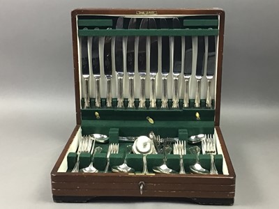 Lot 91 - CANTEEN OF CUTLERY