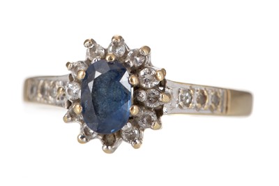 Lot 692 - SAPPHIRE AND DIAMOND RING