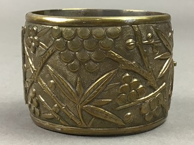 Lot 155 - 20TH CENTURY CHINESE WHITE METAL BANGLE