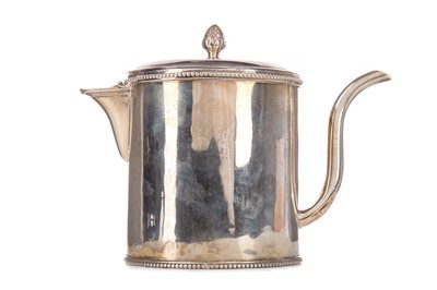 Lot 103 - GEORGE III SILVER BRANDY WARMER