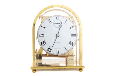 Lot 609 - BRASS MANTEL CLOCK