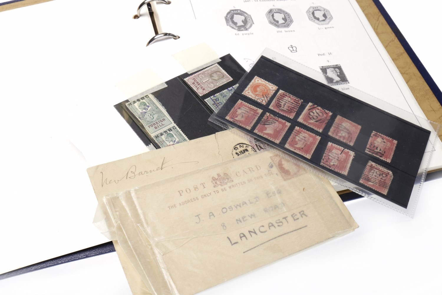 Lot 1329 - STANLEY GIBBONS ALBUM CONTAINING A WIDE