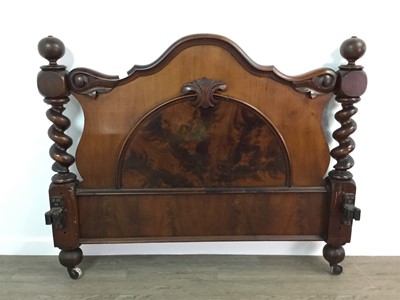 Lot 273 - VICTORIAN MAHOGANY DOUBLE BED