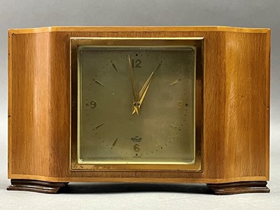 Lot 287 - MANTEL CLOCK