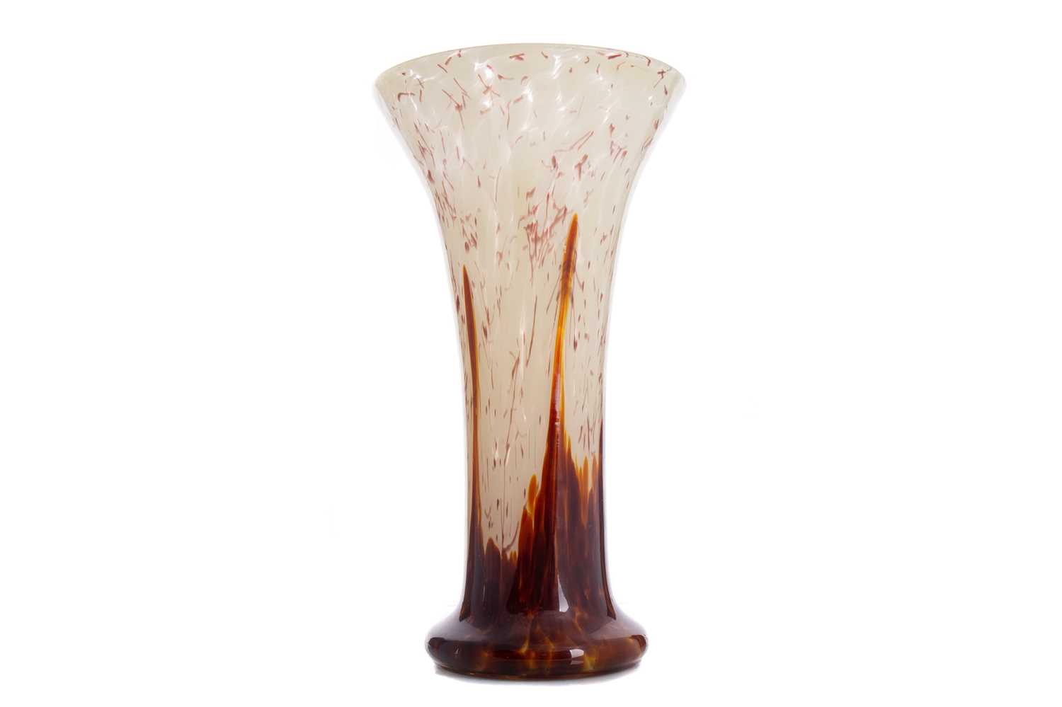 Lot 489 - CZECHOSLOVAKIAN ART GLASS VASE