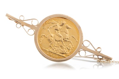 Lot 14 - GEORGE V GOLD SOVEREIGN BROOCH