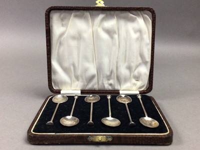 Lot 412 - SET OF SIX SILVER COFFEE SPOONS