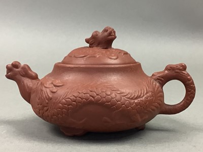 Lot 457 - CHINESE YIXING TEA POT