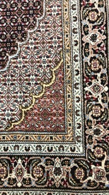 Lot 1091 - TABRIZ RUG