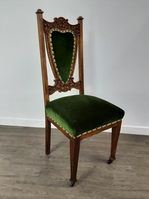 Lot 441 - OAK HALL CHAIR