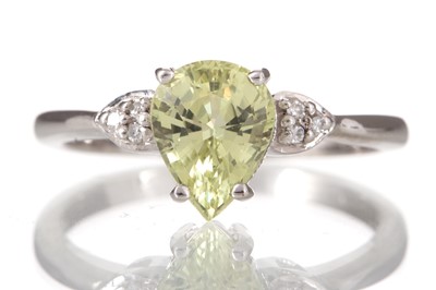 Lot 743 - CHRYSOBERYL AND DIAMOND RING