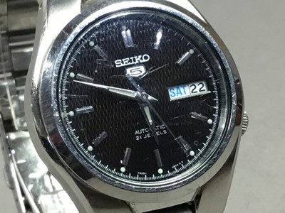 Lot 387 - SEIKO WRIST WATCH