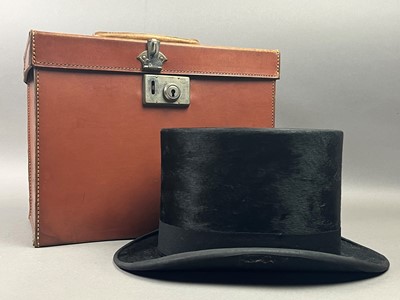 Lot 467 - GENT'S TOP HAT