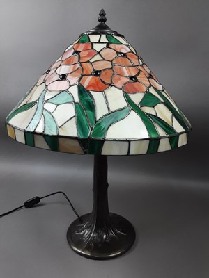 Lot 241 - TIFFANY STYLE TABLE LAMP