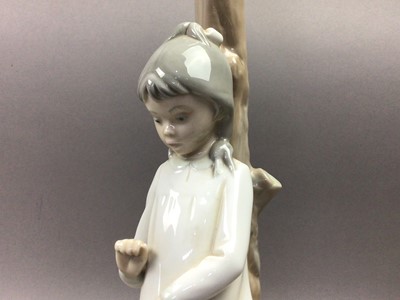 Lot 114 - NAO FIGURAL TABLE LAMP AND A SPANISH FIGURE