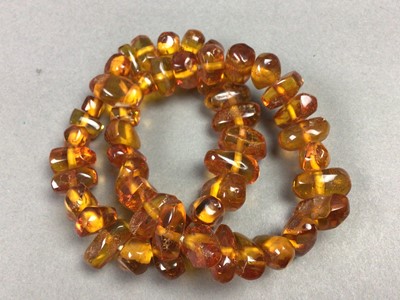 Lot 517 - COLLECTION OF AMBER AND AMBER COLOURED JEWELLERY