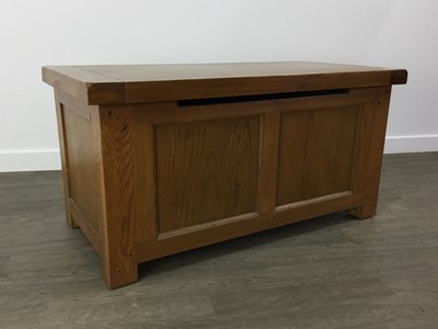 Lot 478 - MODERN OAK BLANKET CHEST