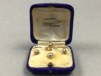 Lot 10A - SET OF FOUR NINE CARAT GOLD SHIRT STUDS