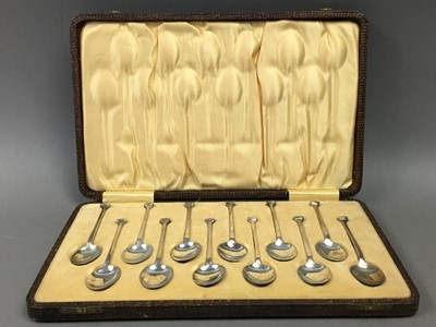 Lot 536 - SET OF TWELVE SILVER TEA SPOONS