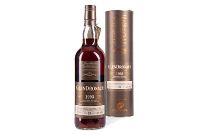 Lot 90 - GLENDRONACH 1993 23 YEAR OLD SINGLE CASK #564 - UK EXCLUSIVE