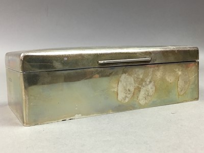 Lot 569 - SILVER CIGARETTE CASKET