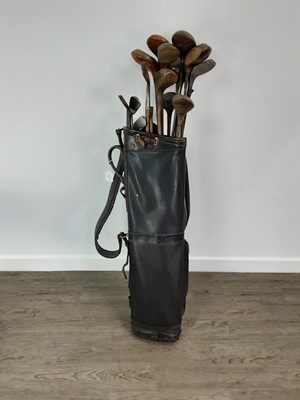 Lot 595 - LOT OF GOLF CLUBS